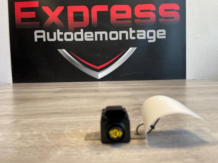 Begagnade Pyrofuse Mercedes EQB (X243) 250+ 71 kWh Pris € 50,00 Marginaltabell erbjuds av Express Autodemontage