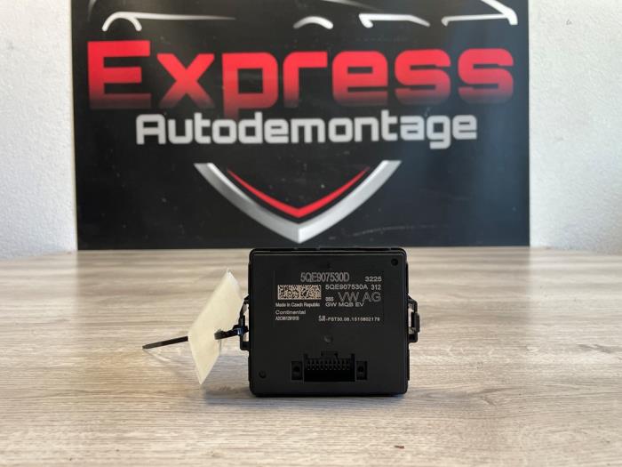 Usagé Ordinateur divers Volkswagen Passat Variant (3G5) 1.4 GTE 16V Prix € 30,00 Règlement à la marge proposé par Express Autodemontage
