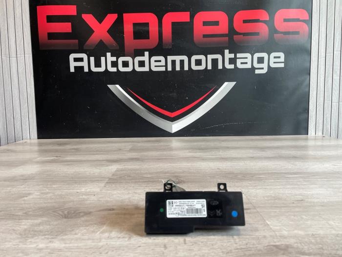 Begagnade Bluetooth-modul Peugeot 208 II (UB/UH/UP) e-208 50 kWh Pris € 40,00 Marginaltabell erbjuds av Express Autodemontage