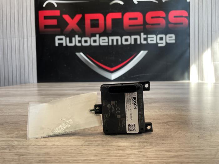 Begagnade Radarsensor Peugeot 3008 III e-3008 210 73 kWh Pris på förfrågan erbjuds av Express Autodemontage