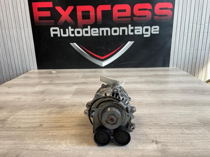 Gebrauchte Dynamo Mercedes CLA (118.3) 1.3 CLA-180 Turbo 16V Preis € 400,00 Margenregelung angeboten von Express Autodemontage