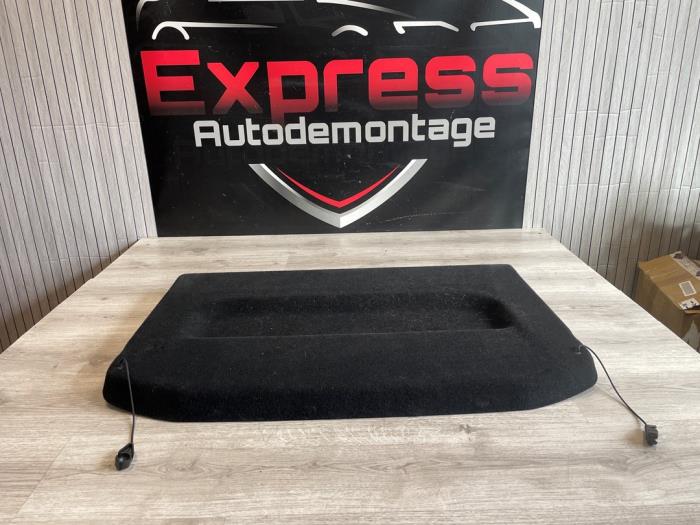 Gebrauchte Hutablage Peugeot 3008 III e-3008 210 73 kWh Preis € 195,00 Margenregelung angeboten von Express Autodemontage