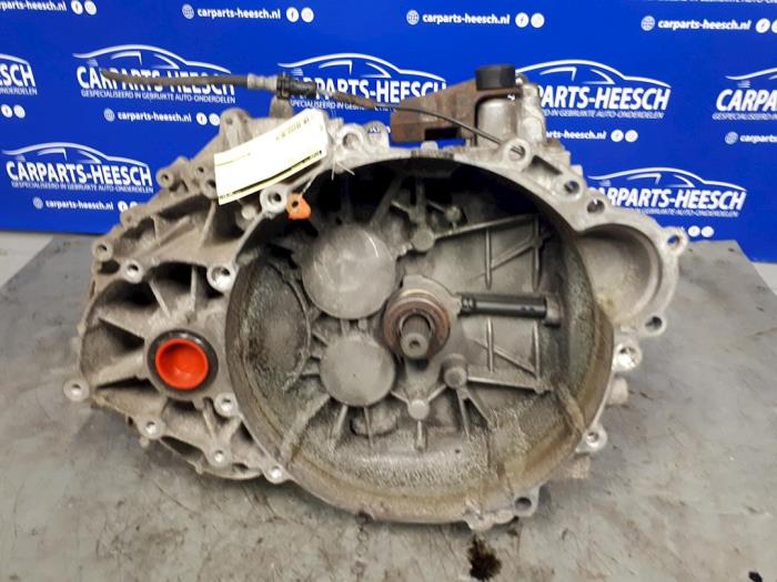 Gebrauchte Getriebe Volvo V70 (BW) 2.4 D5 20V Preis € 300,00 Margenregelung angeboten von Carparts Heesch