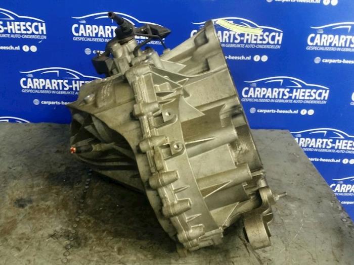 Gearbox Volvo V60 I 1285250 D4204T14 M66 Carparts Heesch