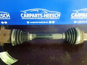 Used Front drive shaft, left Audi A4 (B8) 2.0 TFSI 16V Price on request offered by Carparts Heesch