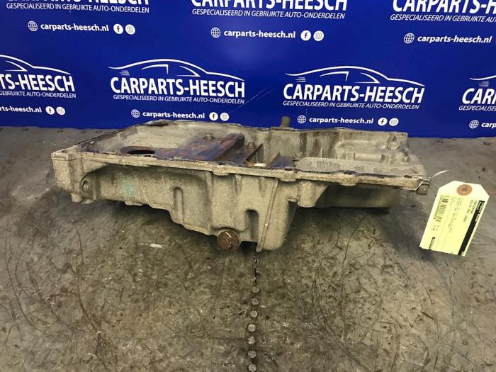 Gebrauchte Ölwanne Volvo V50 (MW) Preis € 75,00 Margenregelung angeboten von Carparts Heesch