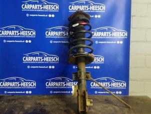 Used Front shock absorber, right Volvo XC90 I 2.9 T6 24V Price on request offered by Carparts Heesch