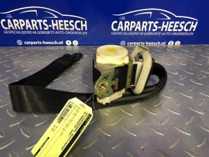 Used Rear seatbelt, right Volkswagen Transporter Price € 42,00 Margin scheme offered by Carparts Heesch