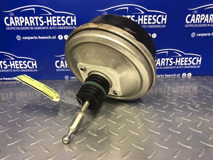 Usagé Servo frein Audi A4 Prix € 50,00 Règlement à la marge proposé par Carparts Heesch