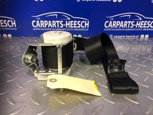 Used Front seatbelt, left Ford Focus 2 C+C 2.0 16V Price € 52,50 Margin scheme offered by Carparts Heesch