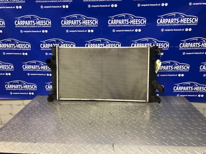 Usagé Radiateur Mazda 5 (CR19) 1.8i 16V Prix € 50,00 Règlement à la marge proposé par Carparts Heesch