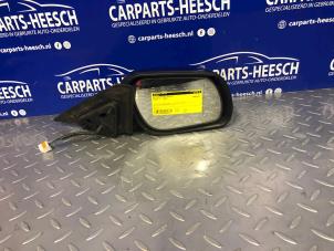 Używane Lusterko zewnetrzne prawe Mazda 3 Sport (BK14) 1.6i 16V Cena € 42,00 Procedura marży oferowane przez Carparts Heesch