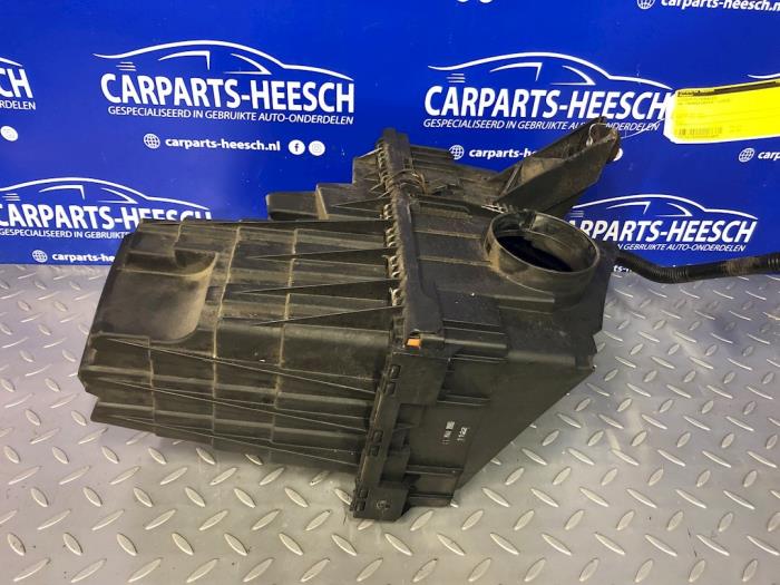 Begagnade Luftfilterhus Volkswagen Transporter Pris € 35,00 Marginaltabell erbjuds av Carparts Heesch