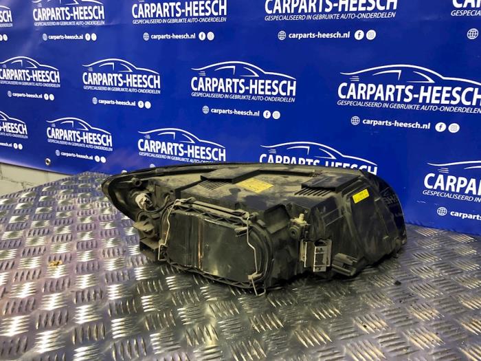 Headlight, left Volvo S40 - 30698654 - Carparts Heesch