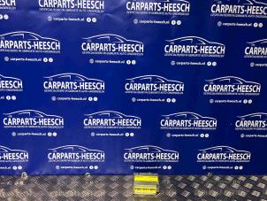 Używane Modul poduszki powietrznej Mitsubishi Grandis Cena € 36,75 Procedura marży oferowane przez Carparts Heesch