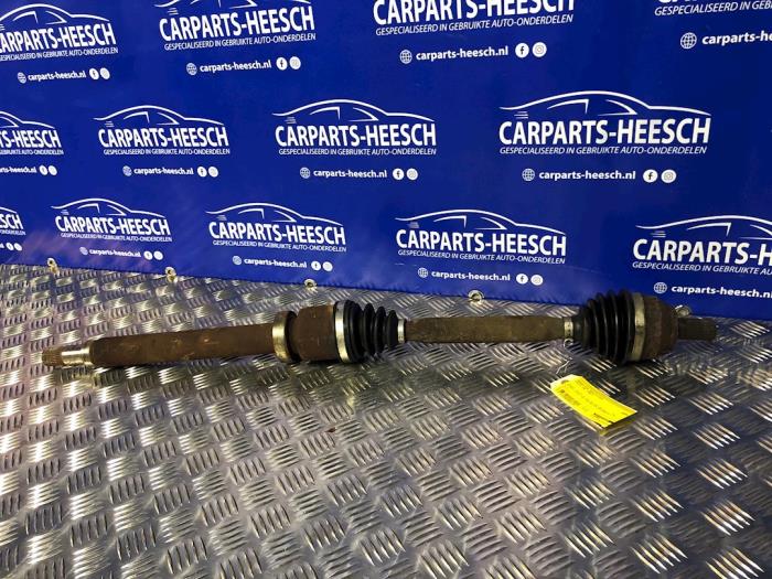 Front drive shaft, right from a Volvo V50 (MW) 1.8 16V 2007