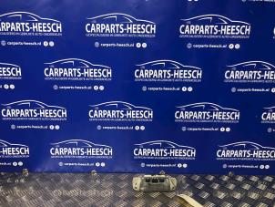 Usagé Eclairage intérieur avant Ford Mondeo IV Prix € 21,00 Règlement à la marge proposé par Carparts Heesch