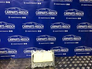 Używane Poduszka powietrzna prawa (deska rozdzielcza) Ford Focus Cena € 42,00 Procedura marży oferowane przez Carparts Heesch