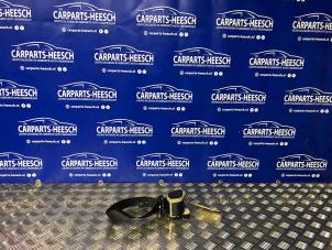 Used Front seatbelt, left Ford Focus 2 1.8 16V Price € 26,25 Margin scheme offered by Carparts Heesch