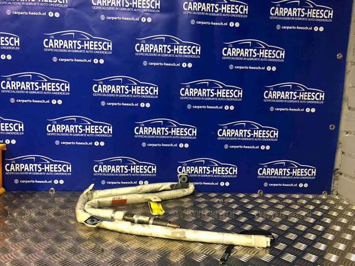 Używane Kurtyna prawa Volvo S80 (AR/AS) 2.4 D 20V Cena € 100,00 Procedura marży oferowane przez Carparts Heesch