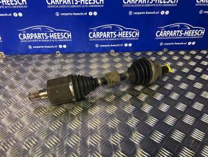 Used Front drive shaft, left Volvo V70 (BW) 2.4 D5 20V 215 Autom. Price € 131,25 Margin scheme offered by Carparts Heesch
