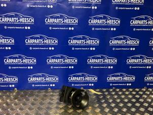 Używane Pompa wspomagania kierownicy Volvo V70 Cena € 52,50 Procedura marży oferowane przez Carparts Heesch