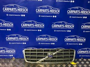 Used Grille Volvo XC70 (SZ) XC70 2.4 T 20V Price € 52,50 Margin scheme offered by Carparts Heesch