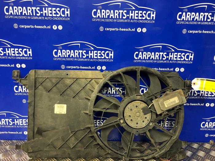 Gebrauchte Kühlerventilator Volvo V50 (MW) 1.8 16V Preis € 50,00 Margenregelung angeboten von Carparts Heesch