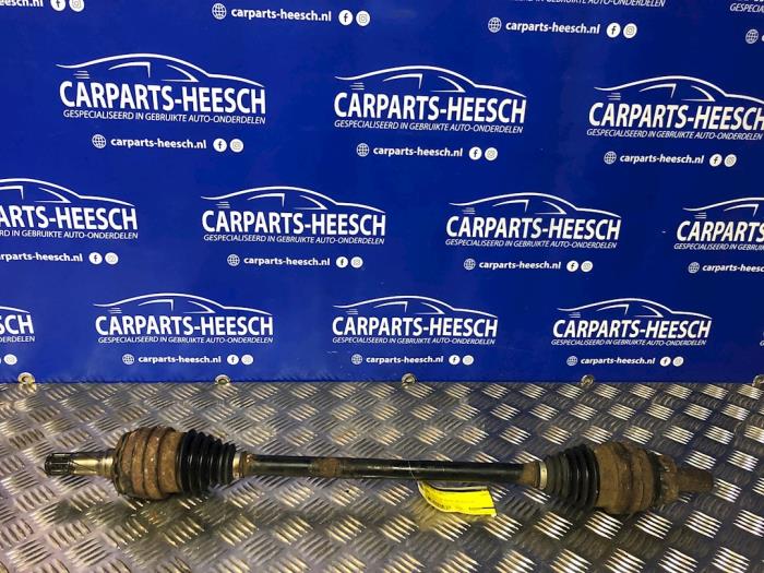 Drive shaft, rear left from a Volvo XC70 (SZ) XC70 2.4 T 20V 2002