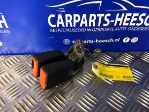 Used Rear seatbelt buckle, right Ford Mondeo IV Wagon 2.0 16V Price € 21,00 Margin scheme offered by Carparts Heesch