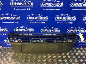 Used Bumper grille Ford C-Max (DM2) 1.8 16V Price € 26,25 Margin scheme offered by Carparts Heesch