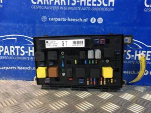 Gebrauchte Sicherungskasten Opel Zafira Mk.II (M75) 2.2 16V Preis auf Anfrage angeboten von Carparts Heesch