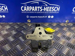 Usados Mecanismo de cierre del portón trasero Volvo V60 Precio € 47,25 Norma de margen ofrecido por Carparts Heesch