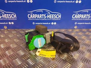Used Front seatbelt, right Audi A4 Avant (B8) 1.8 TFSI 16V Price € 131,25 Margin scheme offered by Carparts Heesch