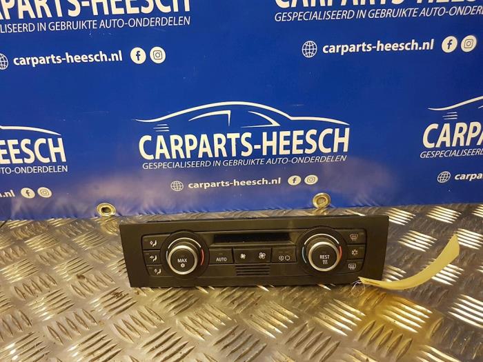 Używane Panel climatronic BMW 1 serie (E87/87N) 118i 16V Cena € 63,00 Procedura marży oferowane przez Carparts Heesch