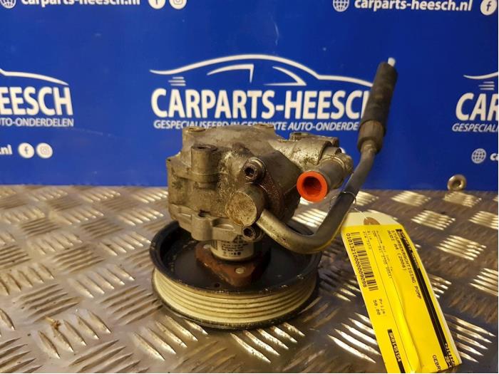 Usagé Pompe de direction Audi A4 Prix € 50,00 Règlement à la marge proposé par Carparts Heesch