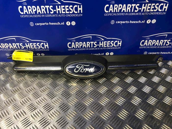 Gebrauchte Grill Ford Focus 3 Wagon 1.6 TDCi 115 Preis € 30,00 Margenregelung angeboten von Carparts Heesch