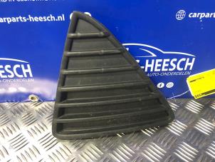 Used Bumper grille Ford Focus 3 Wagon 1.6 TDCi 115 Price € 15,75 Margin scheme offered by Carparts Heesch