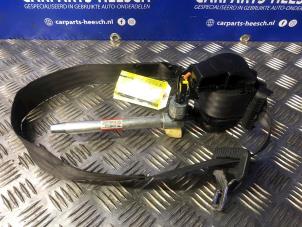 Used Rear seatbelt, right Volvo V70 Price € 42,00 Margin scheme offered by Carparts Heesch