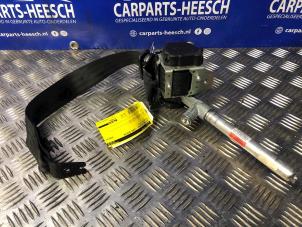 Usados Cinturón de seguridad izquierda detrás Volvo V70 Precio € 42,00 Norma de margen ofrecido por Carparts Heesch