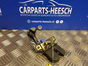 Used Tailgate lock mechanism Audi A4 Cabrio (B7) 3.0 V6 30V Price € 42,00 Margin scheme offered by Carparts Heesch
