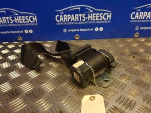 Used Rear seatbelt, centre Volvo V50 Price € 42,00 Margin scheme offered by Carparts Heesch