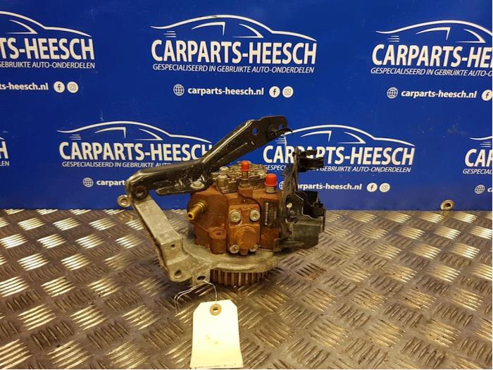 Begagnade Högtryckspump Volvo C30 (EK/MK) 1.6 D 16V Pris € 175,00 Marginaltabell erbjuds av Carparts Heesch