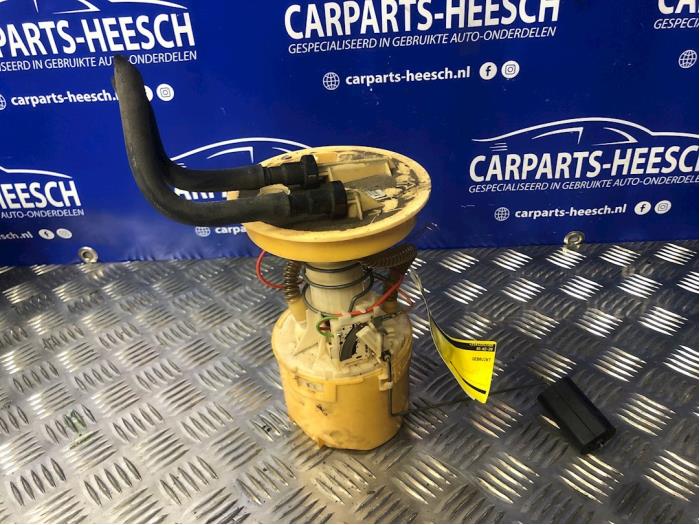Gebrauchte Kraftstoffpumpe Elektrisch Ford Focus Preis € 40,00 Margenregelung angeboten von Carparts Heesch