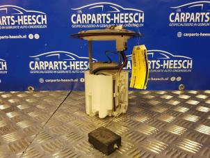 Used Electric fuel pump Mazda 5. Price € 52,50 Margin scheme offered by Carparts Heesch