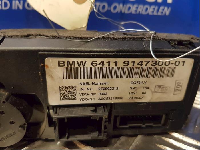 Heater control panel from a BMW 3 serie (E92) 320i 16V 2007