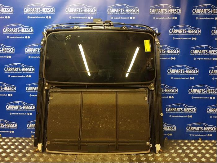 Używane Szyberdach Volvo S60 I (RS/HV) 2.3 T5 20V Cena € 125,00 Procedura marży oferowane przez Carparts Heesch