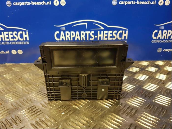 Begagnade Innerdisplay Volvo XC60 I (DZ) 2.4 D3 20V Pris € 65,00 Marginaltabell erbjuds av Carparts Heesch