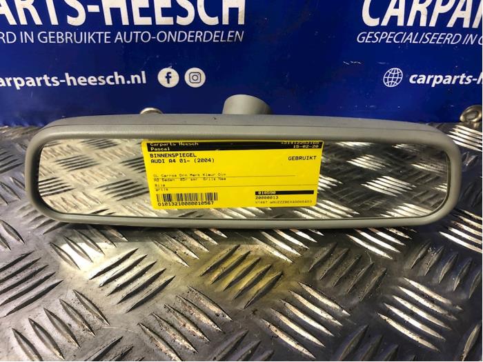 Używane Lusterko wewnetrzne Audi A4 (B6) 3.0 V6 30V Cena € 25,00 Procedura marży oferowane przez Carparts Heesch