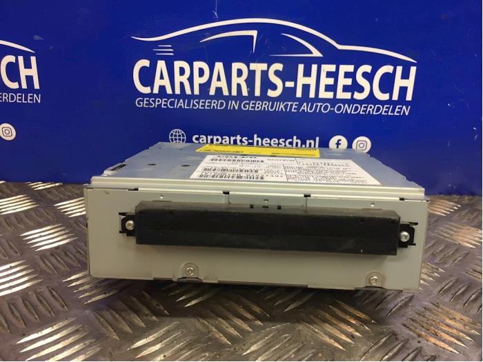 Begagnade CD-spelare Volvo V50 Pris € 40,00 Marginaltabell erbjuds av Carparts Heesch